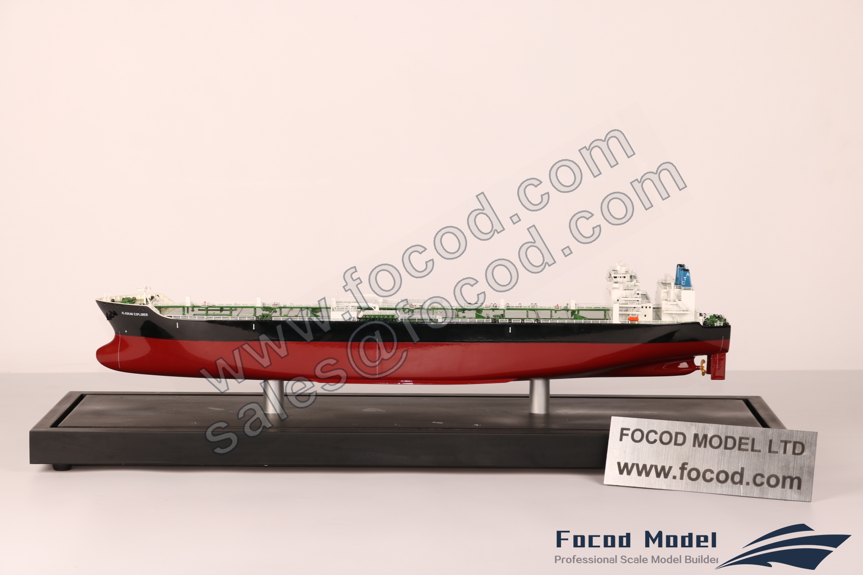 custom made model of 287米原油油轮